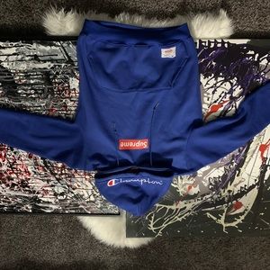 SupremeXchampion pull over hoodie